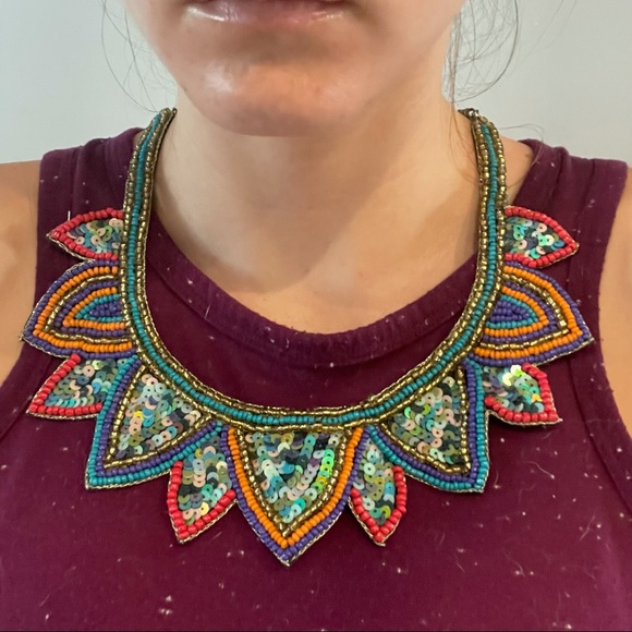 Colorful bib necklace - Picture 3 of 3